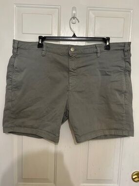 Mavi Jeans, 44, gray shorts